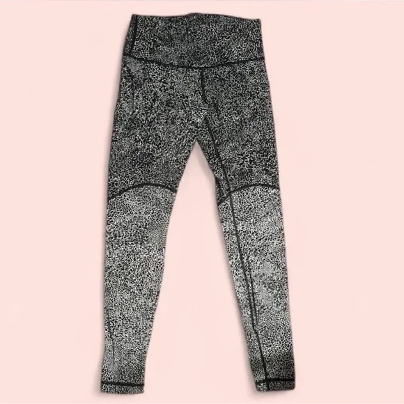 Lululemon Wunder Under Leggings - Picture 3 of 5